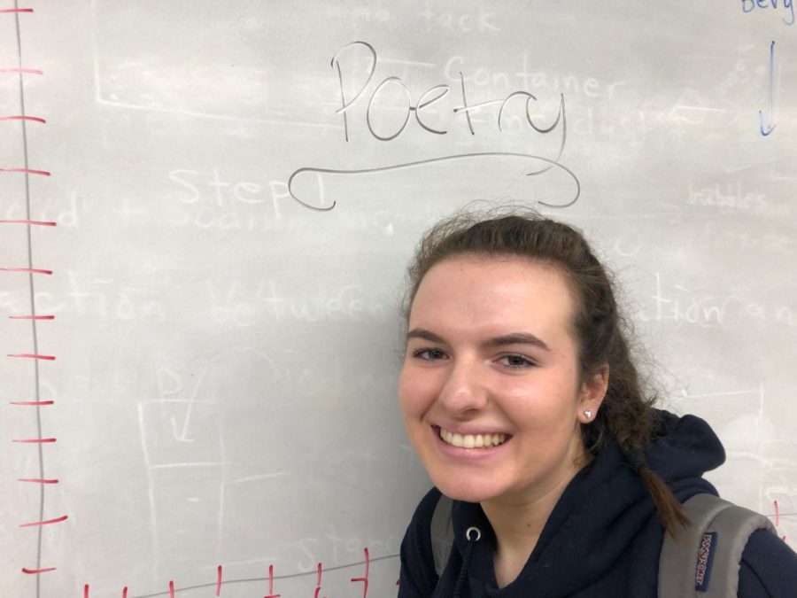 Jamie+Dunican+advises+poetry+class+during+Wellness+Week.