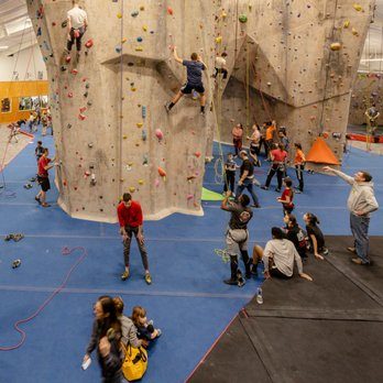 Cavo Climbers Branches Out to High School