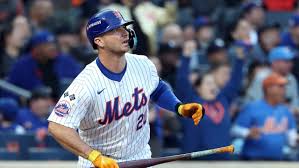 Mets Re-sign First Baseman Pete Alonso