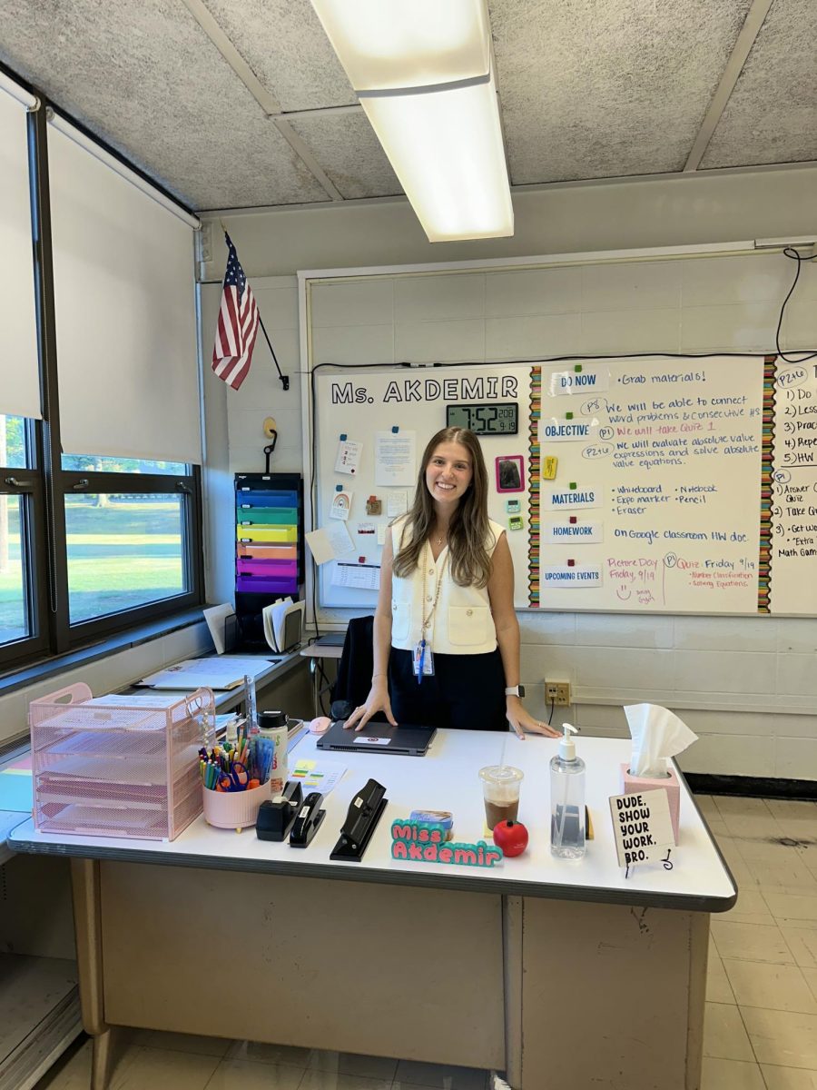 Here's Akdemir in her wonderfully decorated classroom.