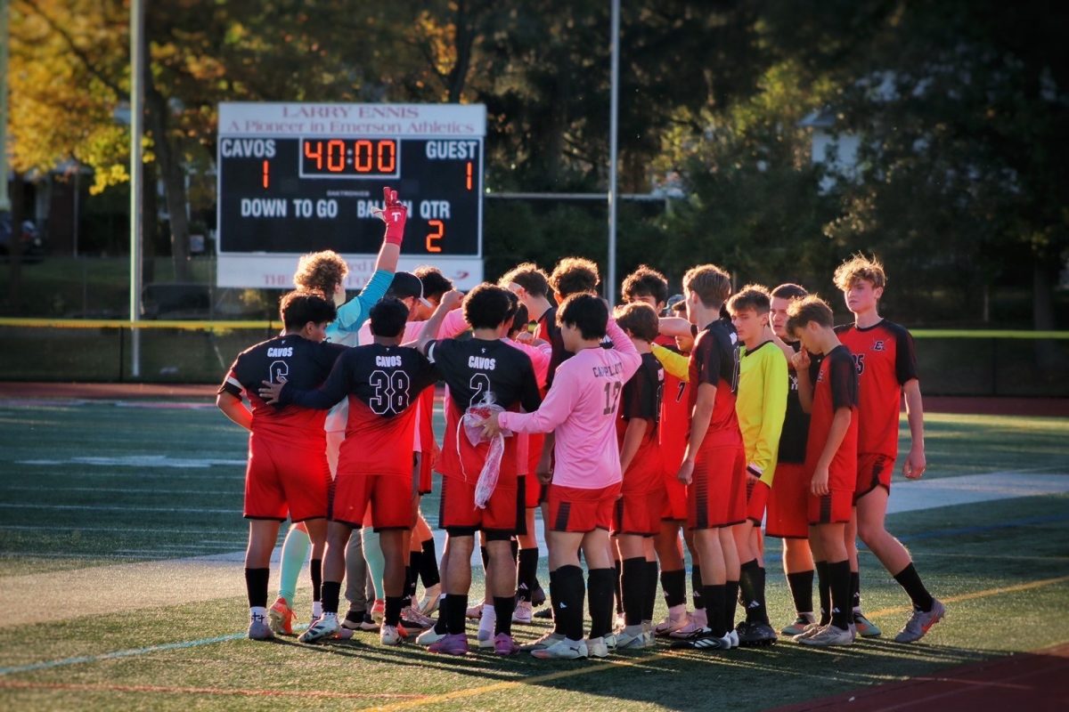 The team getting ready for the second half against Lyndhurst.
