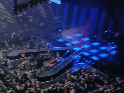 norahwishbonestage